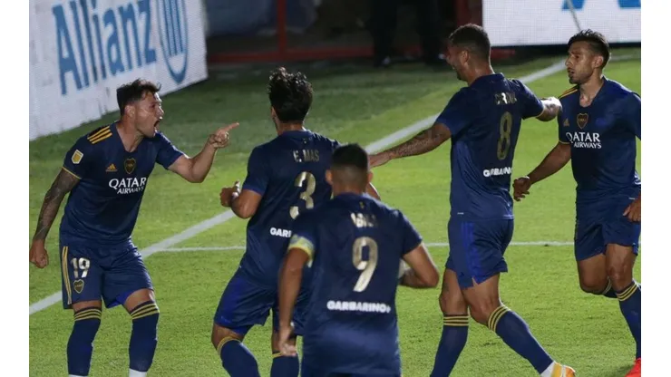 Hace 3 días dijo que si Román lo llama va a Boca y hoy subió una foto con Zárate