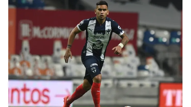 Cómo llegan los jugadores de Rayados al entrenamiento.