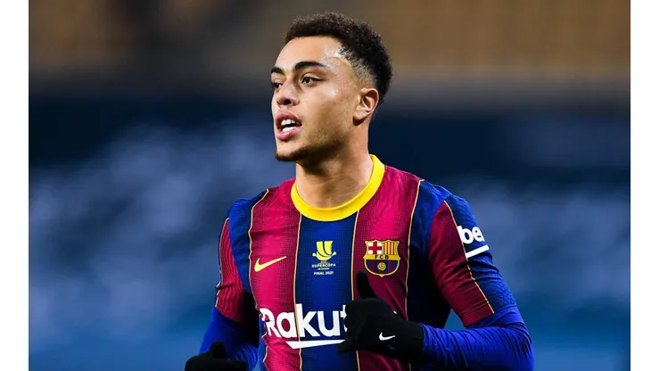 Lo confirmó el Barcelona: Dest se lesionó y es baja para el próximo partido