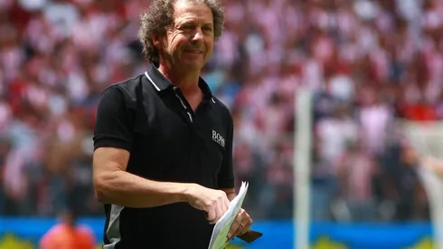 Daniel Brailovsky defendió a Gio Dos Santos.