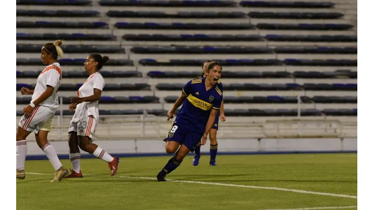 Boca le ganó 7-0 a River en la primera final profesional del fútbol femenino