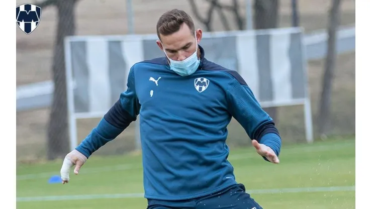 Vincent Janssen acelera su recuperación con Monterrey.