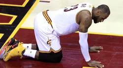 LeBron James jugando en Cleveland Cavaliers