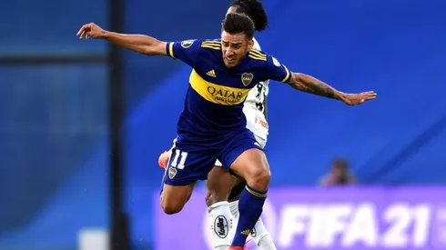 Eduardo Salvio en la semifinal contra Santos.