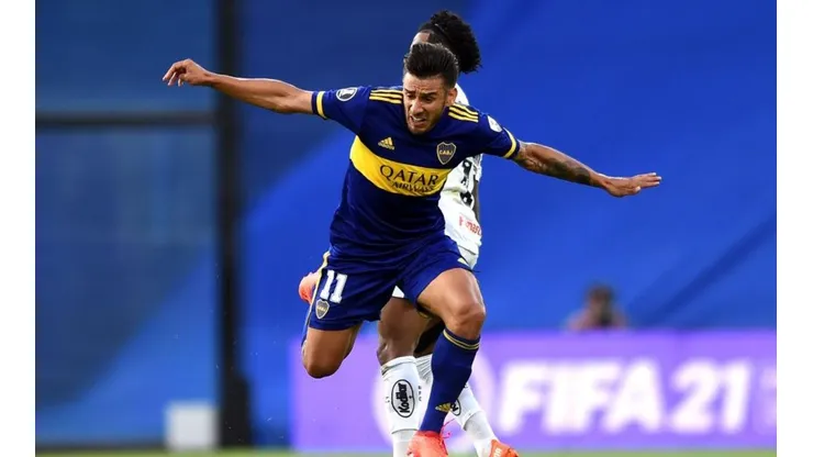 Eduardo Salvio en la semifinal contra Santos.