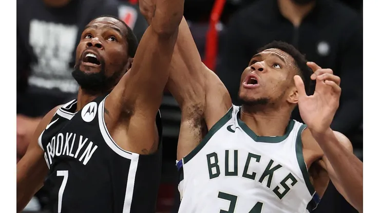 Kevin Durant y Giannis Antetokounmpo
