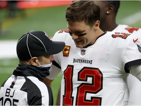 Tom Brady desató una ola de memes tras intentar celebrar con el árbitro