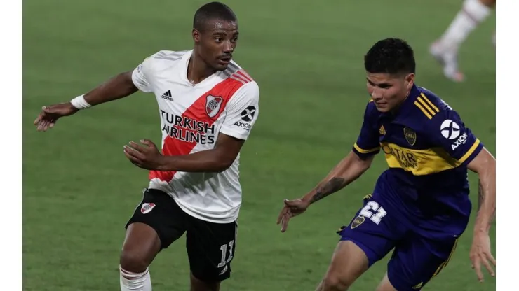 Nicolás De La Cruz enfrentando a Boca.