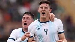 Adolfo Gaich con la camiseta de la Selección Argentina.