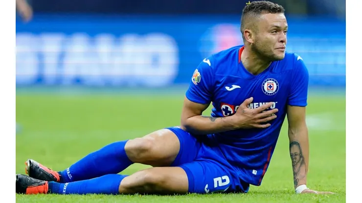 Afición de Cruz Azul, en contra de su directiva.