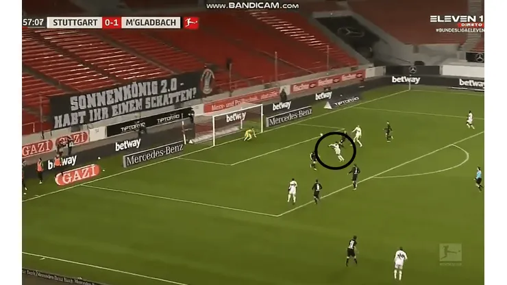 El golazo del futbolista argentino de Stuttgart.