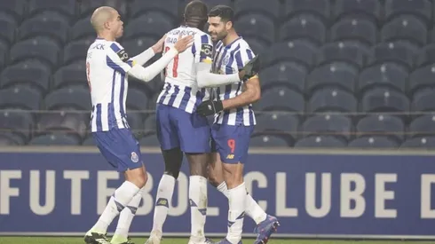 Jugadón de Tecatico para el empate de Porto.