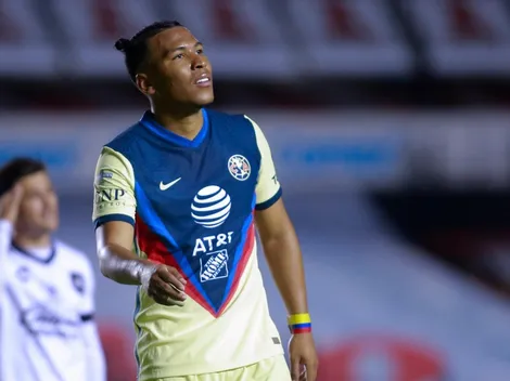 Roger Martínez viajó con América para enfrentar a Rayados de Monterrey