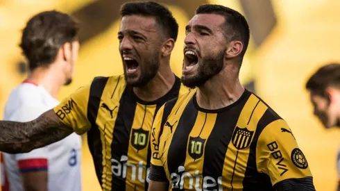 Peñarol vs. Cerro por el Campeonato Uruguayo