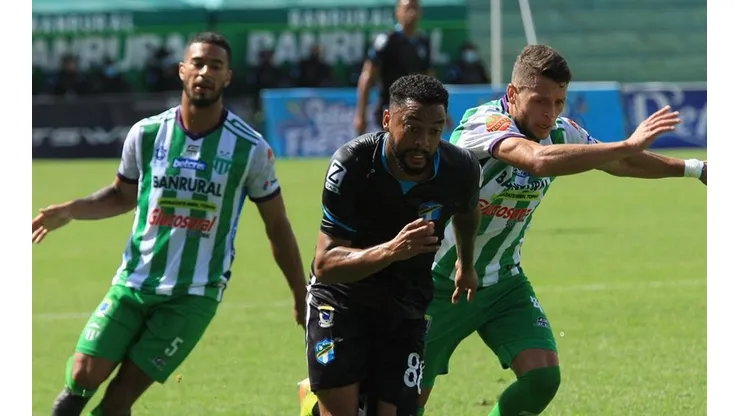 Comunicaciones vs. Antigua por la Liga Nacional de Guatemala