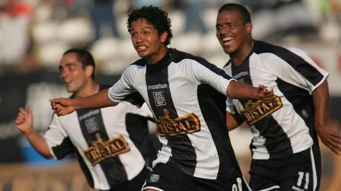 Reimond Manco debutó en el fútbol profesional con camiseta de Alianza Lima.