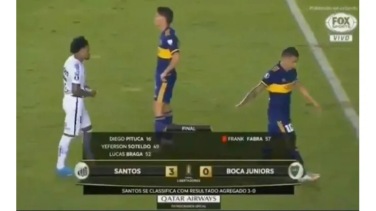 Lo están matando: un jugador de Santos le pidió cambiar camisetas y Tevez dijo que no