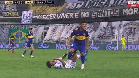 El momento exacto de la agresión de Fabra a un rival brasileño en la Copa Libertadores.