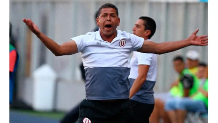 El Puma Carranza fue entrenador de Universitario.