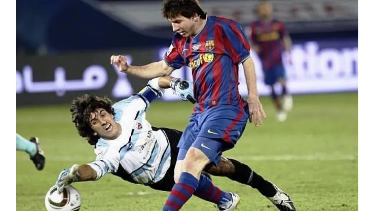 Lionel Messi le anotó a Federico Vilar cuando era portero del Atlante.
