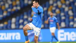 Hirving Lozano sacó un zapatazo para anotar con Napoli