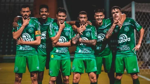 Chapecoense firmó su regreso a la máxima división del fútbol brasileño.