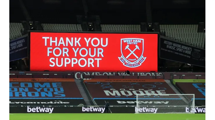 Ex actriz del cine para adultos entró a la directiva del West Ham