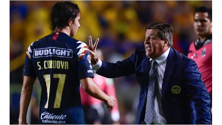 Sebastián Córdova y Miguel Herrera