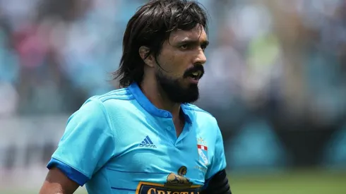 José Carvallo renovó contrato con Universitario.