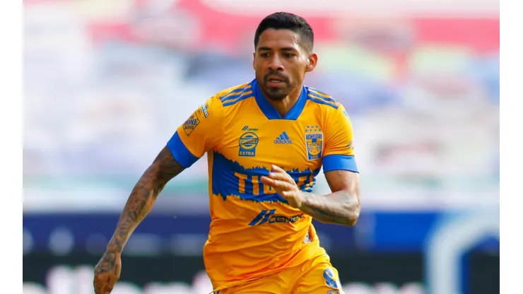 Javier Aquino diría presente en Tigres ante Santos por el Guard1anes 2021.