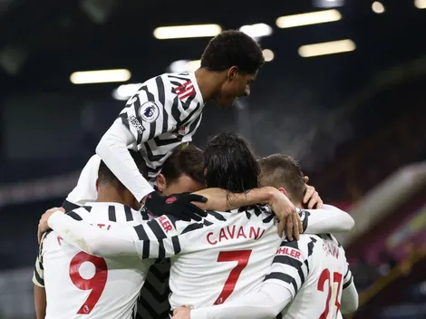 Justo en la nostalgia: Manchester United ganó y es líder en solitario