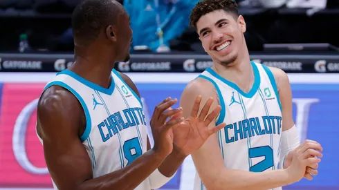 Bismack Biyombo y LaMelo Ball