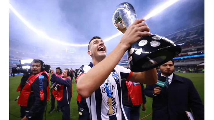 César Montes aclaró su futuro con Monterrey