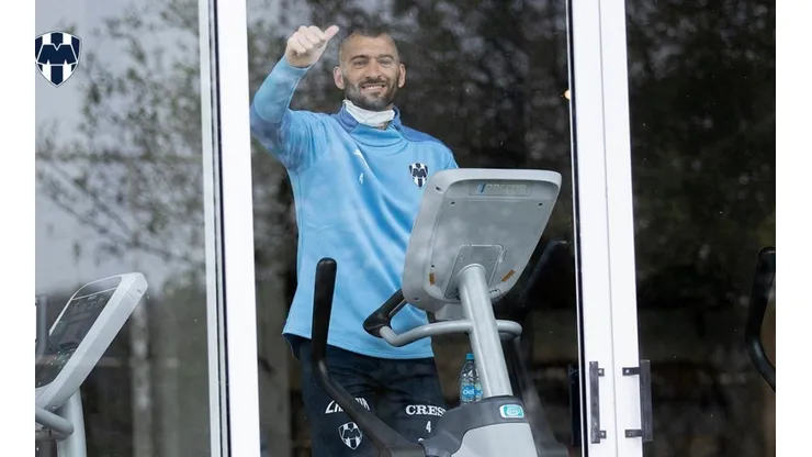 Nicolás Sánchez superó al Coronavirus y volvió a Rayados.