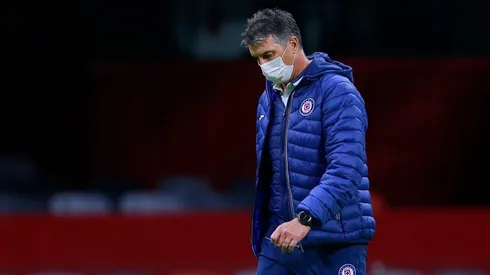 Javier Alarcón destruyó al Cruz Azul.