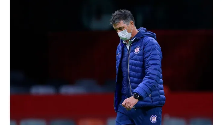 Javier Alarcón destruyó al Cruz Azul.
