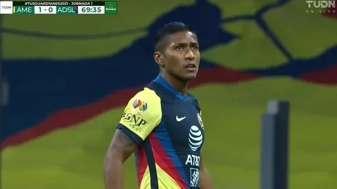 Pedro Aquino ingresó faltando 20' para el final.