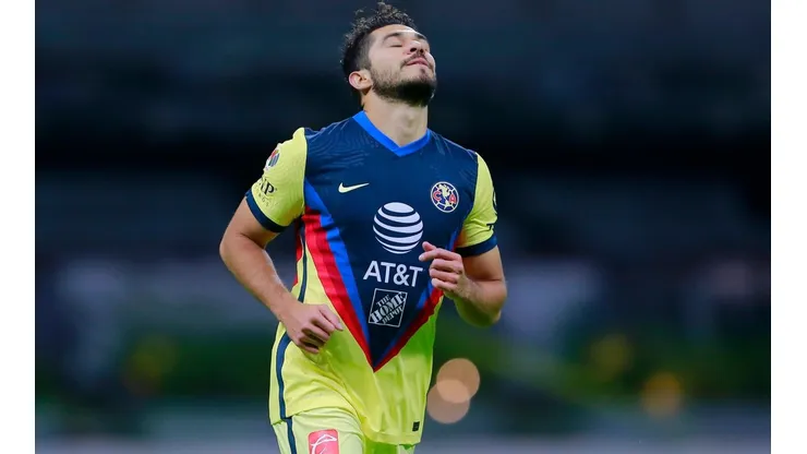 Henry Martin, insultado por la afición del América.