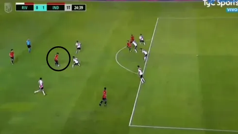 El golazo fenomenal de Alan Velasco.