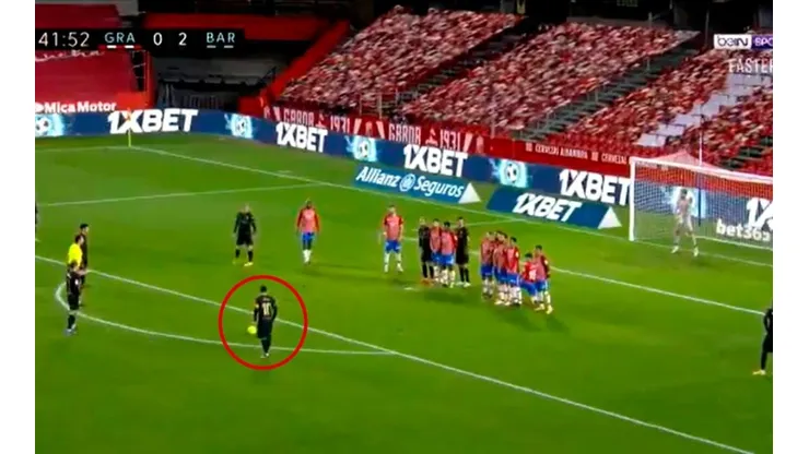 Nos engañó a todos: el gol de tiro libre de Messi con Barcelona
