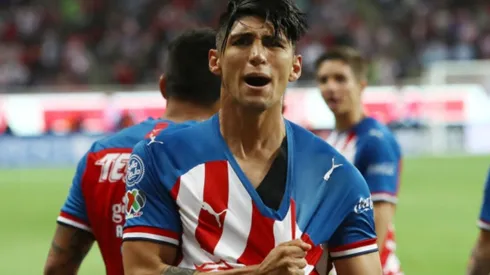 Alan Pulido, Chivas