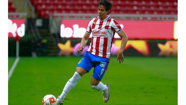 Napoli quiere juntar a J.J Macías con Lozano.