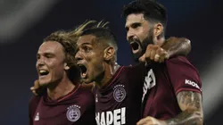 Pepe eterno: con gol de Sand, Lanús le ganó a Vélez de visitante y sueña con la final
