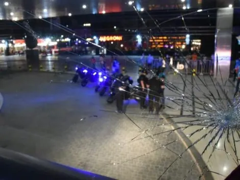 ¿Santos mintió? "Hablé con el chofer del micro y me dijo que no hubo piedrazo"