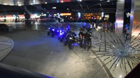 ¿Santos mintió? "Hablé con el chofer del micro y me dijo que no hubo piedrazo"