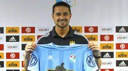 Defensor uruguayo llega de una larga trayectoria en Uruguay.