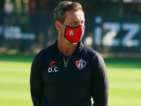 Diego Cocca informa operación de Julio Furch y posibles reemplazos