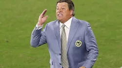Miguel Herrera volvió a sufrir las críticas del Negro Santos