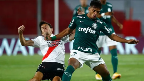 Foto del duelo entre River y Palmeiras.