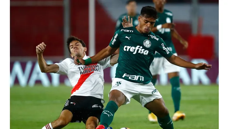 Foto del duelo entre River y Palmeiras.